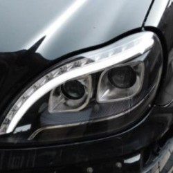 Φανάρια εμπρός led lightbar design για Mercedes W 220 S-Class (1998-2005) - μαύρα , με λάμπες (Η1) - σετ 2τμχ. Φανάρια εμπρός led lightbar design για Mercedes W 220 S-Class (1998-2005) - μαύρα , με λάμπες (Η1) - σετ 2τμχ.