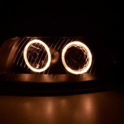 Φανάρια εμπρός angel eyes για Audi A4 (2001-2004) - μαύρα , χωρίς λάμπες (Η7) - σετ 2τμχ. Φανάρια εμπρός angel eyes για Audi A4 (2001-2004) - μαύρα , χωρίς λάμπες (Η7) - σετ 2τμχ.