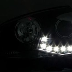 Φανάρια εμπρός led για VW Golf 5 , με λάμπες (Η1/H7) - σετ 2τμχ. Φανάρια εμπρός led για VW Golf 5 , με λάμπες (Η1/H7) - σετ 2τμχ.