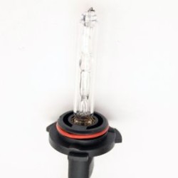 Λάμπα xenon 9006 6000K 35W  - χωρίς εγγύηση - 1τμχ. Λάμπα xenon 9006 6000K 35W  - χωρίς εγγύηση - 1τμχ.