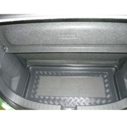 Πατάκι για πορτ - μπαγκάζ για Opel / Suzuki Agila B / Splash 5 doors 2008- Low - 1τμχ. Πατάκι για πορτ - μπαγκάζ για Opel / Suzuki Agila B / Splash 5 doors 2008- Low - 1τμχ.