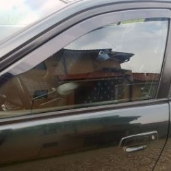 Ανεμοθραύστες για Mitsubishi Galant (1997-2003) sedan / combi  - 2 τμχ. εμπρός