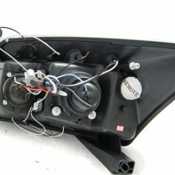 Φανάρια εμπρός για Dodge Caliber (2006-2012) - μαύρα , με λάμπες (Η1) - σετ 2τμχ. Φανάρια εμπρός για Dodge Caliber (2006-2012) - μαύρα , με λάμπες (Η1) - σετ 2τμχ.