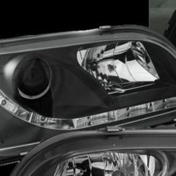 Φανάρια εμπρός led για Volvo S/V40 (1996-2003) - μαύρα , με λάμπες (Η1) - σετ 2τμχ. Φανάρια εμπρός led για Volvo S/V40 (1996-2003) - μαύρα , με λάμπες (Η1) - σετ 2τμχ.