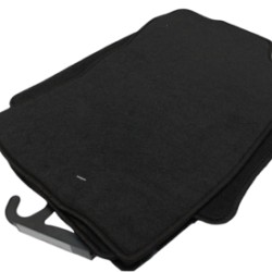 Πατάκια μοκέτα για TOYOTA Hilux (2015+) - Double Cab - 4τμχ.