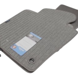 Πατάκια μοκέτα για VW Passat B6 / B7 3C (2005-2014) γκρι με οβάλ κουμπώματα - 4τμχ.