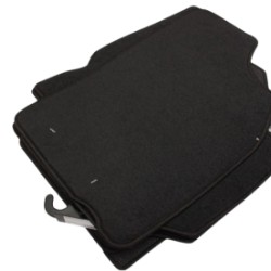 Πατάκια μοκέτα για MITSUBISHI L200 - διπλή καμπίνα  (1996-2006) - 4τμχ. Πατάκια μοκέτα για MITSUBISHI L200 - διπλή καμπίνα  (1996-2006) - 4τμχ.