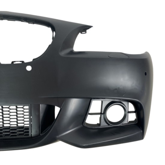 Προφυλακτήρας εμπρός για BMW F10  (2014+) - M pack design με parktronic