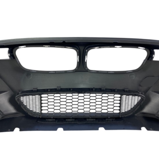Προφυλακτήρας εμπρός για BMW F30 (2012-2018) - M pack design με άνοιγμα για προβολάκια, χωρίς parktronic