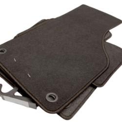 Πατάκια μοκέτα για VW Passat B6 / B7 (2005-2014) με οβάλ κουμπώματα - 4τμχ.