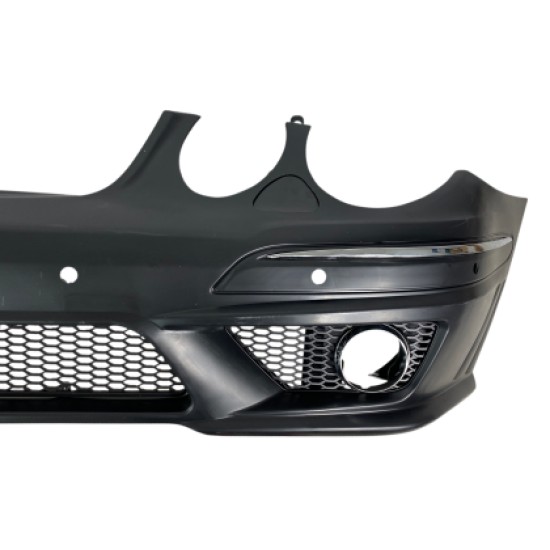 Προφυλακτήρας εμπρός για Mercedes W211 E-Class (2006-2009) - AMG Design με ανοίγματα για parktronic
