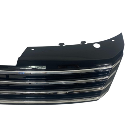 Μάσκα χωρίς σήμα για Vw Passat 3C (2010+) - μαύρη με πλαίσιο χρωμίου