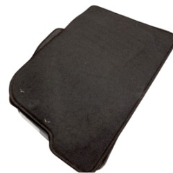 Πατάκια μοκέτα για MITSUBISHI L200 (1996-2006) - μπροστινά - 2τμχ. Πατάκια μοκέτα για MITSUBISHI L200 (1996-2006) - μπροστινά - 2τμχ.