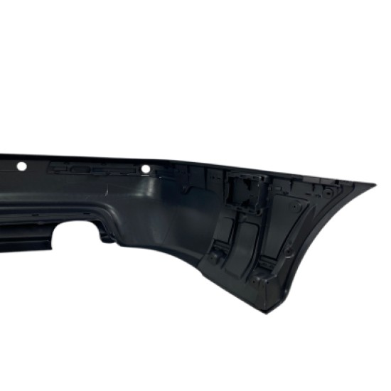 Πίσω προφυλακτήρας για BMW E39 sedan με μονό diffuser - M5 design με ανοίγματα για parktronic