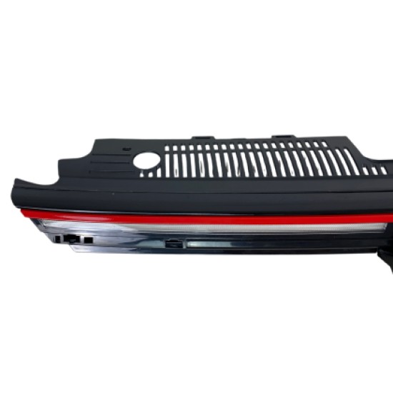 Μάσκα χωρίς σήμα για Vw Golf 8 - GTI design με κόκκινες γρίλιες