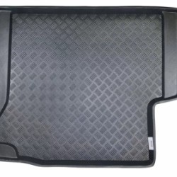 Πατάκι - σκαφάκι πορτ μπαγκάζ για Jeep Wrangler (2007+) 4 doors, subwoofer on the right - 1τμχ.