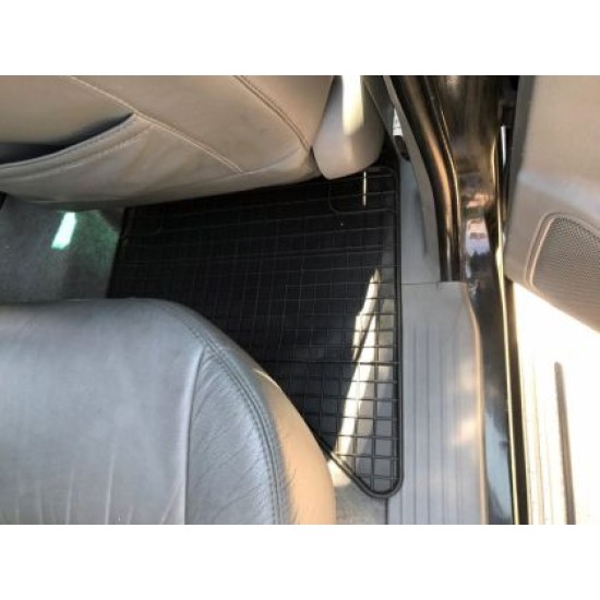 Λαστιχένια πατάκια Frogum για TOYOTA Hilux (2005-2015) - 4τμχ. Λαστιχένια πατάκια Frogum για TOYOTA Hilux (2005-2015) - 4τμχ.