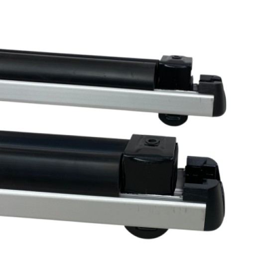 Βάσεις σκι - 4 ζεύγη σκι / 2 snowboard