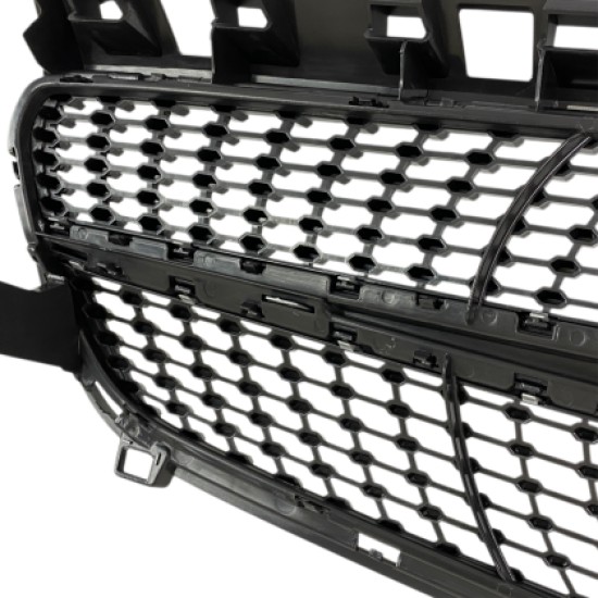 Μάσκα Mercedes W176 A-Class (2013-2015) - Diamond design, μάυρη με πλαίσιο χρωμίου