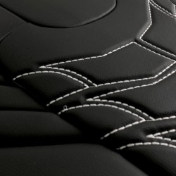 3D Δερμάτινα καλύμματα καθισμάτων Streetech Classy - μαύρο χρώμα με λευκές λεπτομέρειες