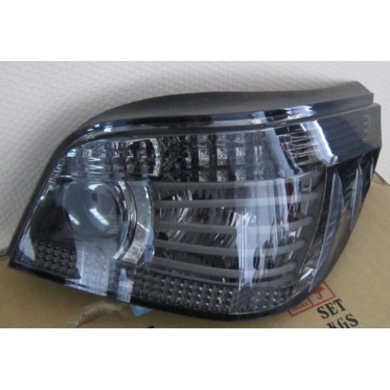 Πίσω φανάρια led για BMW E60 (2003-2007) - φιμέ με led φλας - σετ 2τμχ.