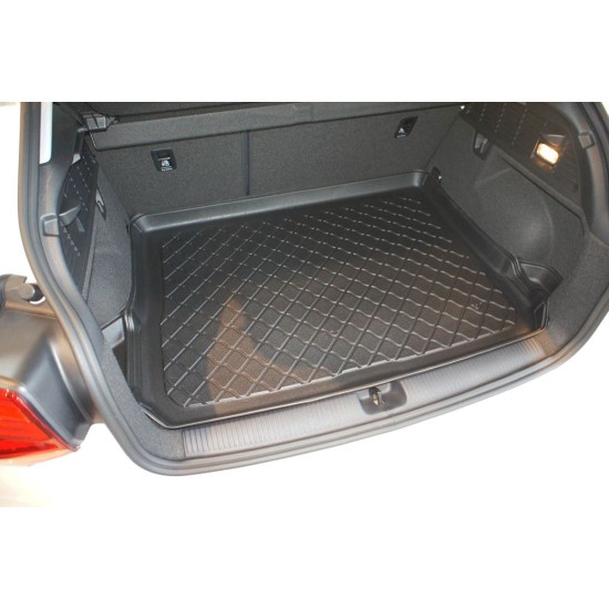 Πατάκι για πορτ - μπαγκάζ για  Audi Q2 (GA) SUV 5 door (2016+) on adjustable boot floor in upper position (flat loading threshold); wings removable - 1τμχ.