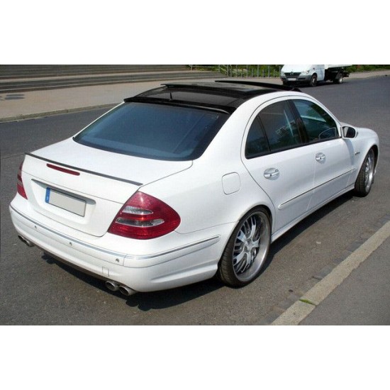 Αεροτομή πίσω παρμπρίζ για Mercedes W211 E-Class (2003-2007) - μαύρη γυαλιστερή