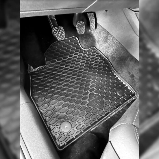 Πατάκια Αυτοκινήτου Για VW Polo ΑW 17+ / Audi A1 18+ / Seat Ibiza KJ 17+  / Arona KJ7 17+  / Skoda Fabia 21+ Μαύρο Gumarny Zubri 4 Τεμάχια