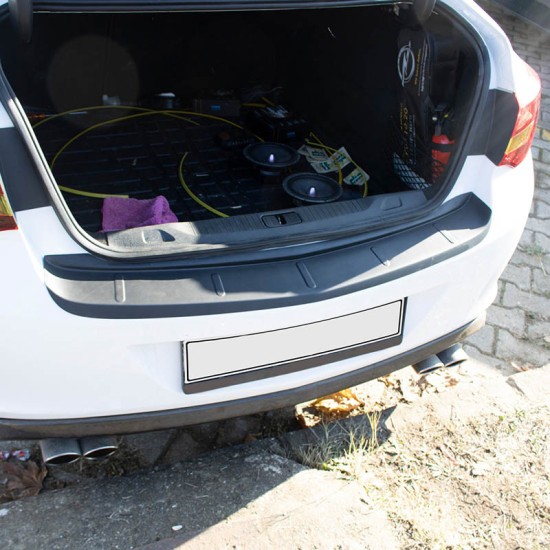 Προστατευτικό Πίσω Προφυλακτήρα Για Opel Astra J 2009-2015 Hatchback Από Abs Πλαστικό Μαύρο