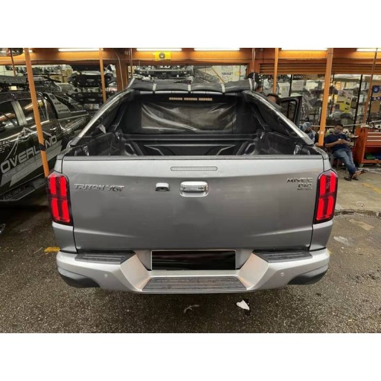 Πισινά Φανάρια Set Για Mitsubishi L200 2015-2019 Led Bar  Black