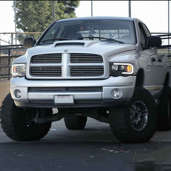 Μπροστινά Φανάρια Set Για Dodge Ram 02-06 DRL Tube Lights Μαύρα H1/H1 Manual Sonar