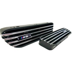 Πλαϊνές Γρίλιες Φτερών Τύπου Bmw 3 E46 Με Σήμα M5 Universal Για Όλα Τα Μοντέλα 2 Τεμάχια Πλαϊνές Γρίλιες Φτερών Τύπου Bmw 3 E46 Με Σήμα M5 Universal Για Όλα Τα Μοντέλα 2 Τεμάχια