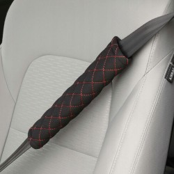 Μαξιλαράκια Ζώνης Ασφαλείας Swiss  26x6.3cm Μαύρα Με Κόκκινη Ραφή Ζευγάρι 2 Τεμάχια Μαξιλαράκια Ζώνης Ασφαλείας Swiss  26x6.3cm Μαύρα Με Κόκκινη Ραφή Ζευγάρι 2 Τεμάχια