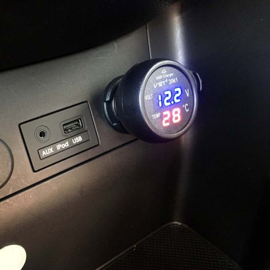 Βολτόμετρο - Θερμόμετρο Και Φορτιστής Usb Αυτοκινήτου Κόκκινα Και Μπλε Νούμερα 99103