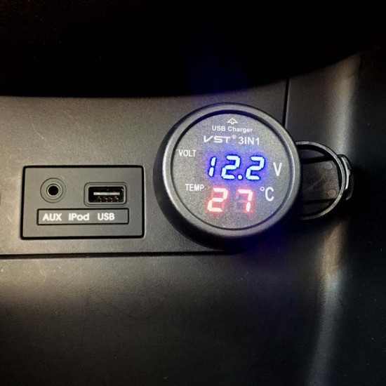 Βολτόμετρο - Θερμόμετρο Και Φορτιστής Usb Αυτοκινήτου Κόκκινα Και Μπλε Νούμερα 99103