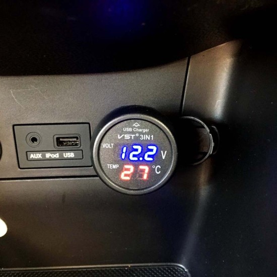 Βολτόμετρο - Θερμόμετρο Και Φορτιστής Usb Αυτοκινήτου Κόκκινα Και Μπλε Νούμερα 99103