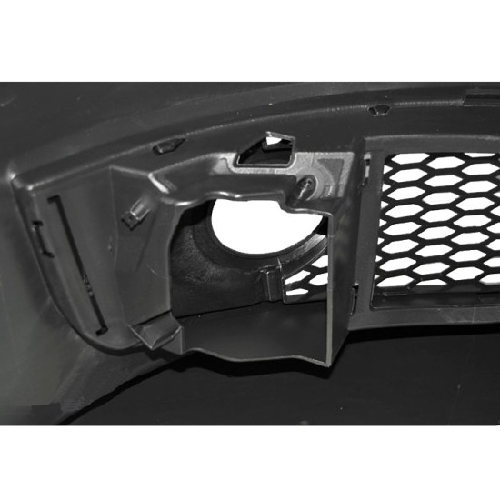 Μπροστινός Προφυλακτήρας Για Audi A3 8P 05-08 RS Look Με Μάσκα Χρωμίου Με Κάθετες Γραμμές & Προβολείς Ομίχλης
