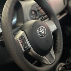 Κάλυμμα Τιμονιού Αυτοκινήτου Otom Stitching Δερματίνη Ραφτό Εξώγαζο Μαύρο Medium 37-39cm DK-201 Κάλυμμα Τιμονιού Αυτοκινήτου Otom Stitching Δερματίνη Ραφτό Εξώγαζο Μαύρο Medium 37-39cm DK-201