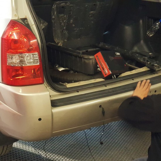 Σύστημα Παρκαρίσματος PDC Με 4 Αισθητήρες 18mm Μαύρο Γυαλιστερό Με Οθόνη Και Ήχο Buzzer Osio OSP-282