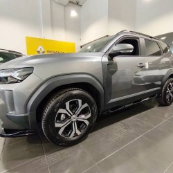 Πλαινά Μασπιέ Πρόσθετα Για Dacia Duster Mk3 2024+ 4x4 / 4x2 Γυαλιστερό Μαύρο Από Abs Πλαστικό 2 Τεμάχια