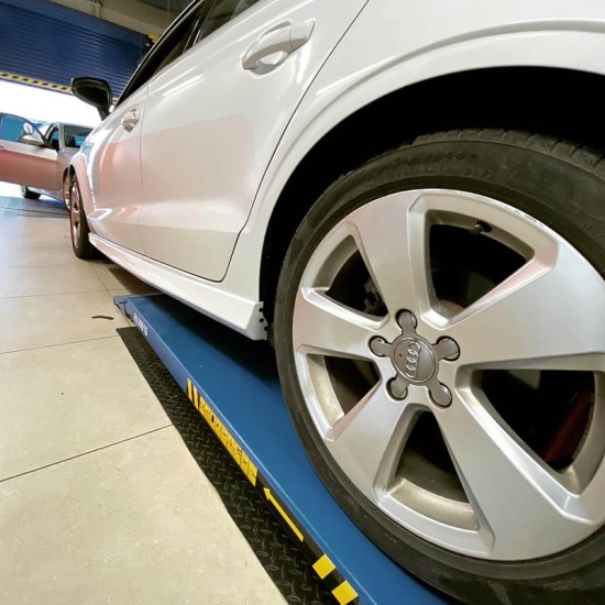 Πλαινά Μασπιέ Για Audi A3 8V 16-20 Sedan Από Abs Πλαστικό 2 Τεμάχια