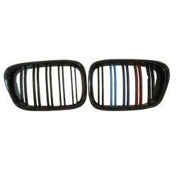 Καρδιές Μάσκας Για Bmw 5 E39 96-03 M4 Look Με Διπλή Γρίλια Tri-color / Μαύρο Γυαλιστερό 2 Τεμάχια Καρδιές Μάσκας Για Bmw 5 E39 96-03 M4 Look Με Διπλή Γρίλια Tri-color / Μαύρο Γυαλιστερό 2 Τεμάχια