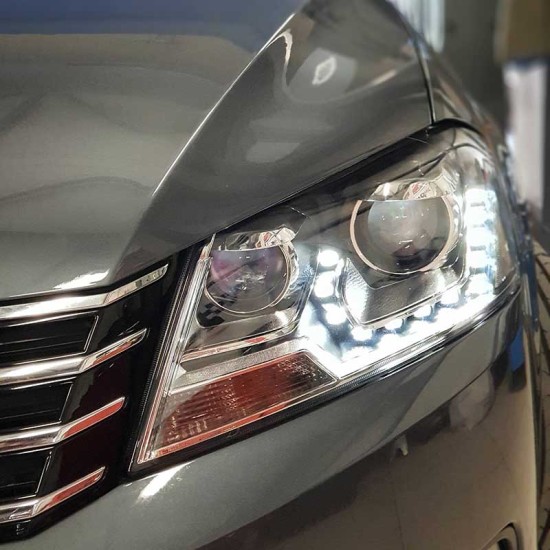 Μπροστινά Φανάρια Set Για Vw Passat B7 10-14 DRL Μαύρα H7/H7 Με Μοτέρ Eagle Eyes