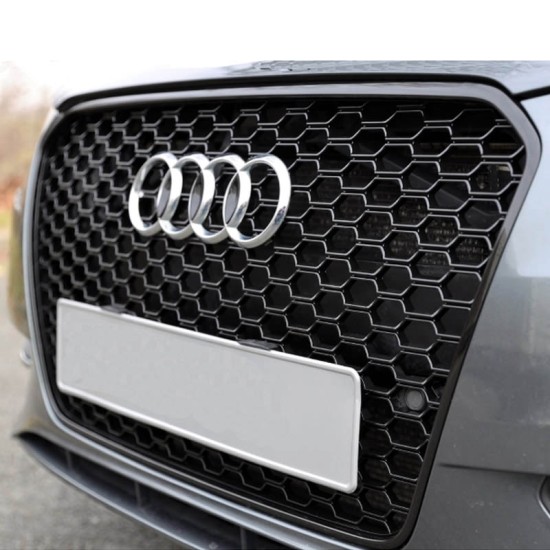 Μάσκα Για Audi A3 8V 12-16 RS3 Look Κυψελωτή Γυαλιστερό Μαύρο 1 Τεμάχιο