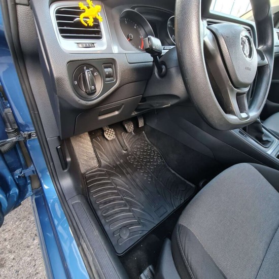 Πατάκια Αυτοκινήτου Gledring 0071 VW Golf VII 2012-2019 / Golf VII Four Motion 2012-2019 / Seat Leon 5F 2013-2020 Μαύρο 4 Τεμάχια
