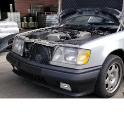 Μπροστινός Προφυλακτήρας Για Mercedes-Benz E-Class W124 85-95 Amg Look Με Προβολάκια (Euro)