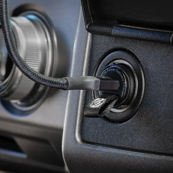 Scosche CPDC30-SP Mini Fast USB-C Car Charger Scosche CPDC30-SP Mini Fast USB-C Car Charger